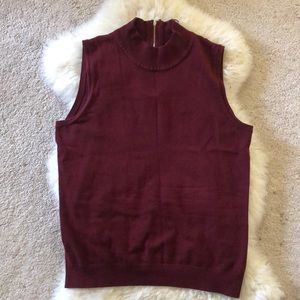 Short sleeve blouse in burgundy